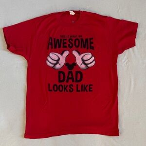 Disney 'This Is What An Awesome Dad Looks Like' Mickey Hands Graphic Tee Size L